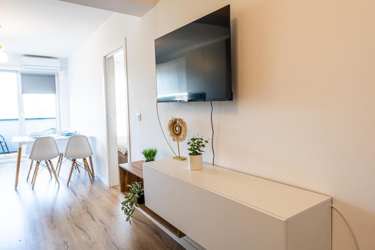 Majo Aparthotel Cluj-Napoca Buitenkant foto