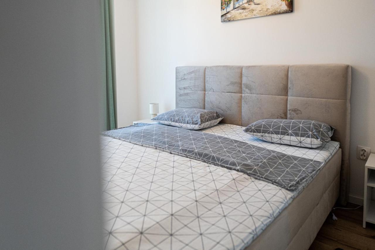 Majo Aparthotel Cluj-Napoca Buitenkant foto